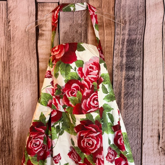 Meshki Floral Midi Dress - Red and Green - Picture 3 of 9